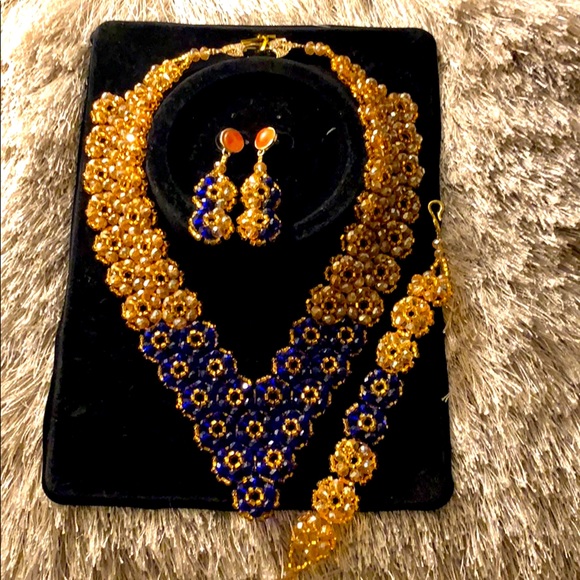 Beaded elegant necklace set - Picture 1 of 4